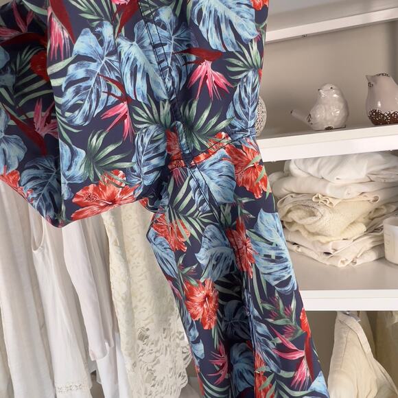 Tommy Bahama boys size 14/16 swim trunks botanical, coastal, beachy #2443 - Picture 5 of 8